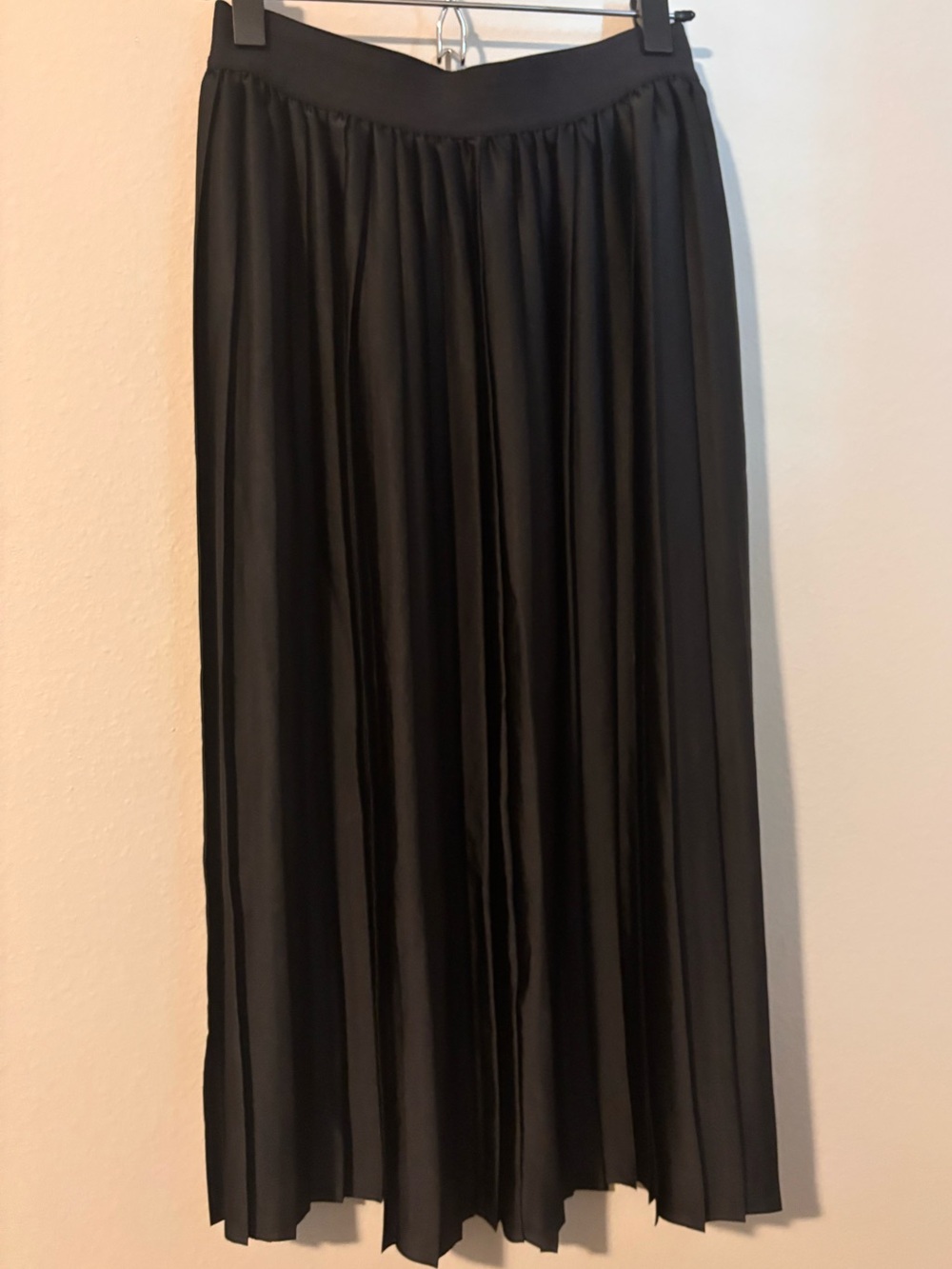 LULULEMON PLEATED MIDI SKIRT - Picture 7 of 9